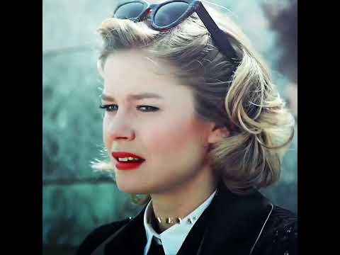 جوليااا تموت من الضحك تعمل مصيبة وتيكي كرمال ما حد يصرخ عليها جوليااا تموت من الضحك تعمل مصيبة وتيكي كرمال ما حد يصرخ عليها