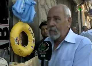 والدة الطفلة نهال تبكي بحرقة في حضور والي تيزي وزو