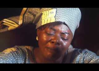  Maman ESTHER YEMBE ATTENDS LE CRIS DE MON COEUR CLIP OFFICIEL