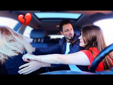 شافتني مع بنت شقراء في السيارة جن جنونها مقلب الخيانة الزوجية