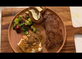 New York Strip Steak And Mashed Potatoes