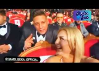 حمو بيكا جنن المذيعه مي حلمي في المهرجان هتمووووت من الضحك عليه بسبب طريقة كلامه