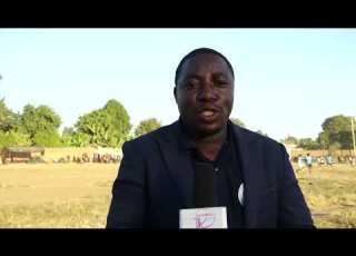 DIWANI WA KATA YA IWAMBI GROLIA IPOPO MWAMAJEMBA AGAWA VIFAA VYA MICHEZO
