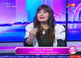 Dancer Hendeya Screams On Air Shocking The Control Room And Leaving Helmy Bakr Stunned