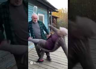Во бабуля дает спорт ии Aicreator Ai прикол юмор бабка дед Sora2