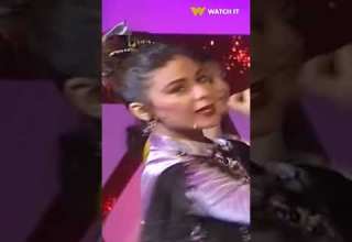 جيران الهنا لم ا تمثلي إنك بتعيطي بس انتي من جواكي فرحانة