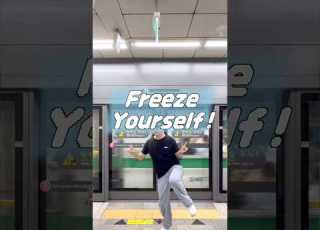 Freeze Yourself With KineMaster