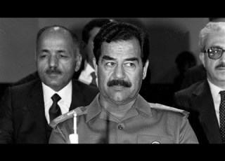 ظرف سري من الشيخ زايد إلى صدام حسين