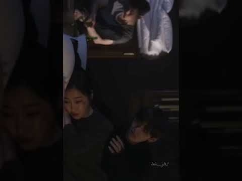 قلبي الي انت بتقسى عليه برئيكم ليش حضنها تاي