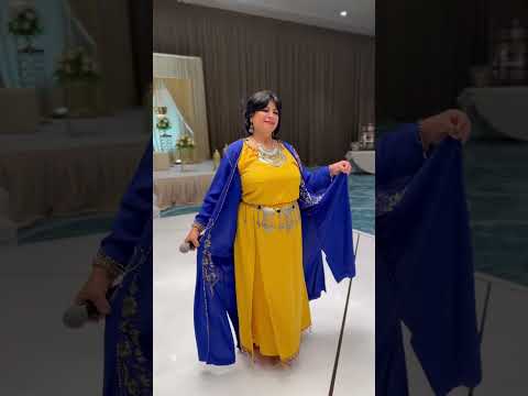 شابة يمينة هولت الشيراطون