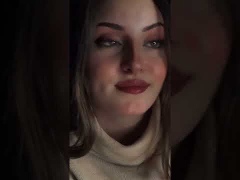 ماله اشباه على مر الزمان طول عنق ولابتسم غمازتين ماله اشباه على مر الزمان طول عنق ولابتسم غمازتين