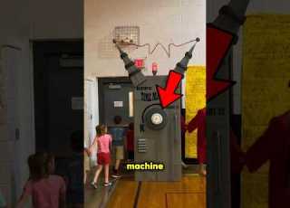  What Happened When Students Walked Into This Time Machine