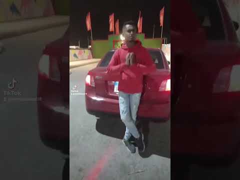 واخد على خاطري من الدنيا ومن كل الناس