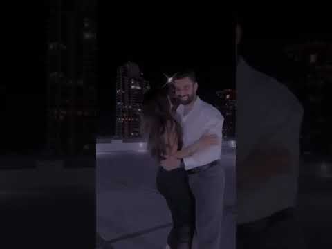 لما اغمض قلبي شايفه