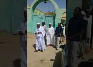  اليعقوباب الاصل تباخه فى وداع الشيخ هجو الشيخ موسى لاداء فريضة العمرة