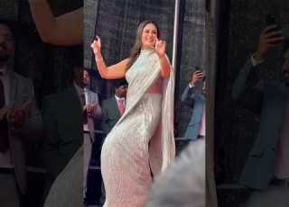 Srk Kareena Saif Performance