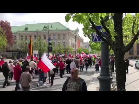 Lenkai Surengė Didžiulę šventę Vilniuje žygiuoja šimtai