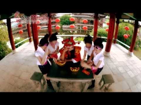 Q Genz 巧千金 财神老爷下凡了 新年乐满贯 Official MV