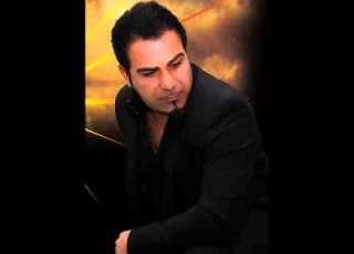 حاتم العراقي مع الشاعر ماجد الاسمر كافي ياقلبي 2013 YouTube