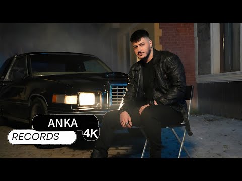 Semicenk Çıkmaz Bir Sokakta