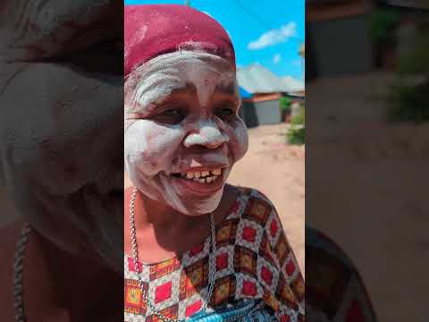 ILA BIBI CHAKA JAU SANA ETI MTOTO WA 2000 DUUUH