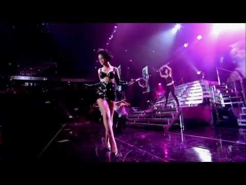 Rihanna Live In Manchester Umbrella HD