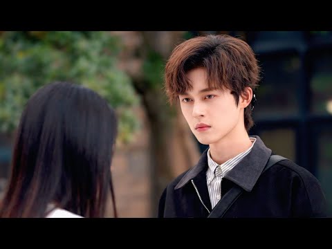 شاب وسيم بيحب صديقة طفولته وهى عقلها مع حد تانى بس فى يوم وليله بتحس انها بتحب صديقها ملخص مسلسل