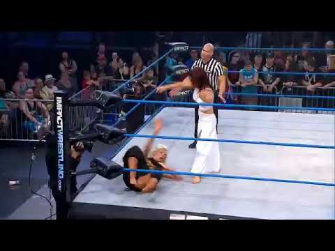 مصارعه سيدات