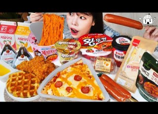 ASMR MUKBANG Convenience Store Food Pizza Ramen Kimbap Chicken Sandwich Eating