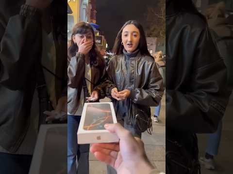 ساعد غريب ا ما حصل عليه سيصدمك شورت