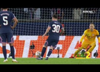 هدف ليو ميسي اليوم ضد لايبزيغ من ضربة جزاء على طريقة بانينكا Great Goal From Leo Messi Today