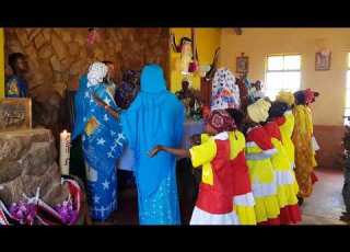 Ulfinni Guddaani Waaqaati Gloria Easter Mass Gabra Song