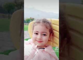 ياصغيرة كبرتي وعالقلب حفرتي اسمك وبنظرة جبتي اخرتي