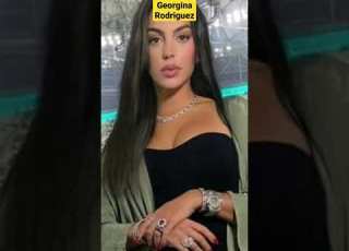  كيف يلبي شعر جورجينا رودريغيز الطويل المذهل إطلالة المشاهير