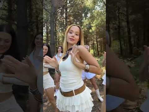 Let S See Who Has Memorized Our Heartbeat Dance