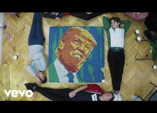  Airways Alien 4 Boys 1 President