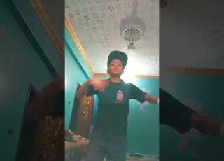  اول حاجه لما تكلمني تشيل ايدك من جيبك ولا