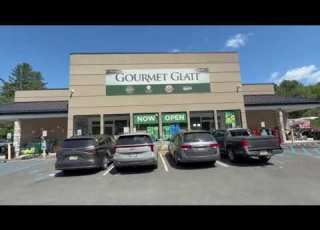  Gourmet Glatt Kiamesha Is Motzei Shabbos Hotspot