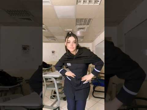 جونم به این دختر خوشگل که چقدر زیبا تو لباس مدرسه با آهنگ افغانی میرقصه و میخونه آهنگ افغانی جونم به این دختر خوشگل که چقدر زیبا تو لباس مدرسه با آهنگ افغانی میرقصه و میخونه آهنگ افغانی