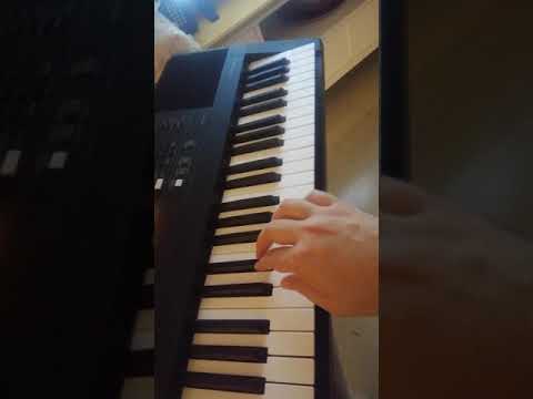 عزف ليه بيفكروني عنيك