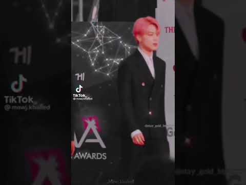 الكل واحد يحجي على اسياده