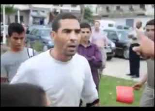 فيديومغربي شجاع يفضح النظام أمام الناس والقبض عليه بسرعة YouTube