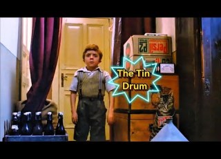  The Tin Drum丨A Nanny Treats A Boy Like Her Own Son But Her Devotion Leads To A Tragic Mistake