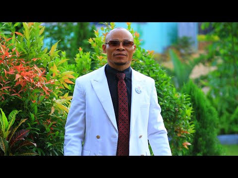 BISHOP BUHUNGU ABEL ATUMWE B IMANA KWA President NEVA ISHANO RICITSE UMURIZO