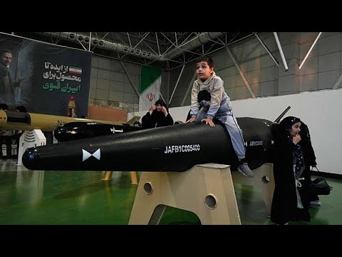 إيران تعرض صواريخ باليستية وطائرات مسيرة لأول مرة بعد الحرب مع إسرائيل إيران تعرض صواريخ باليستية وطائرات مسيرة لأول مرة بعد الحرب مع إسرائيل