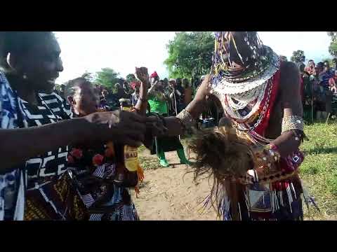 KONDELA NJESHI SHOO KALIYA MIKASTUDIO KONDELA NJESHI SHOO KALIYA MIKASTUDIO