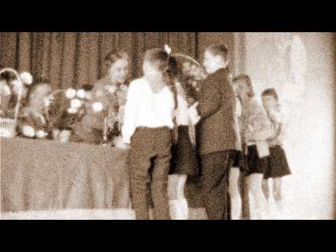 Ketvirtokai Sveikina Auklėtoją Ir Direktorių 1969