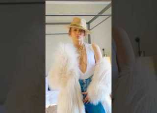  JENNIFER LOPEZ PAPI Shorts Music Love Jlo Dance Papi Fashion Jenniferlopez Dancer Blonde