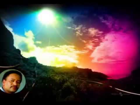 دموع فى الغربة بكاية