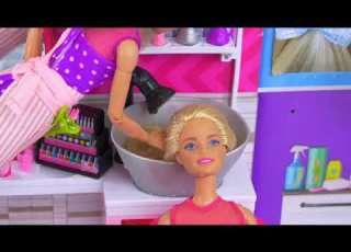  Barbie Doll Has New Helper In The Hair Salon Play Toys
